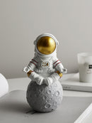Nordic Modern Astronaut Miniature Figurines Resin Craft Home Fairy Garden Desk Decoration Furnishing Articles Room Accessories