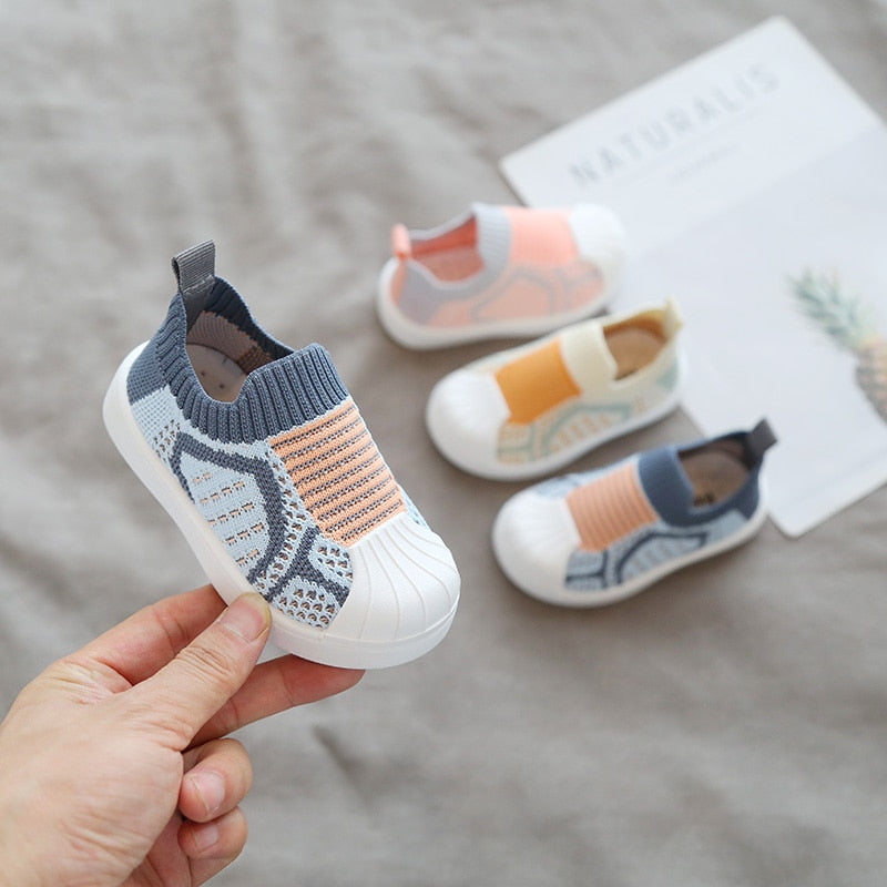 Infant Toddler Shoes Spring Girls Boys Casual Shoes Comfortable Baby Kids Shoes Non-slip Soft Bottom Stitching Color Sneakers