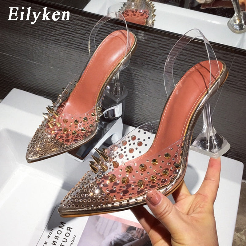 Eilyken 2022 Neue Gold Silber PVC Transparente Niet Diamant Pumps Sandalen Plexiglas Ferse Spitzschuh Kristall Silber Hochzeit Pumps