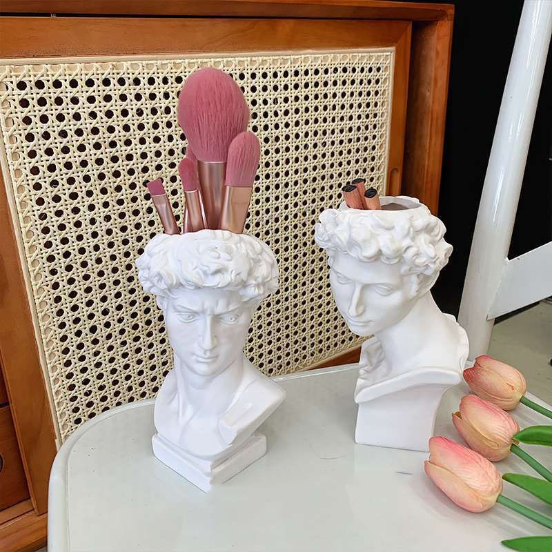 Resin Vase Home Decoration Makeup Brush Storage Box Pen Holder European Style Decoration Head Sculpture Model Wedding