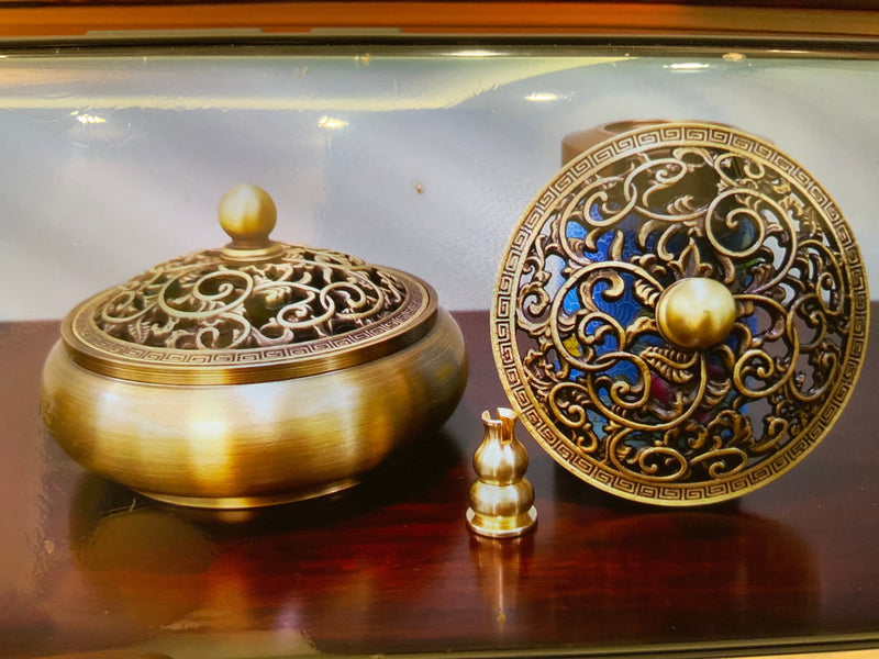 Quemador de incienso de tres patas de artesano de cobre, placa de estufa Zen Xuande, quemador de sándalo, quemador de incienso puro