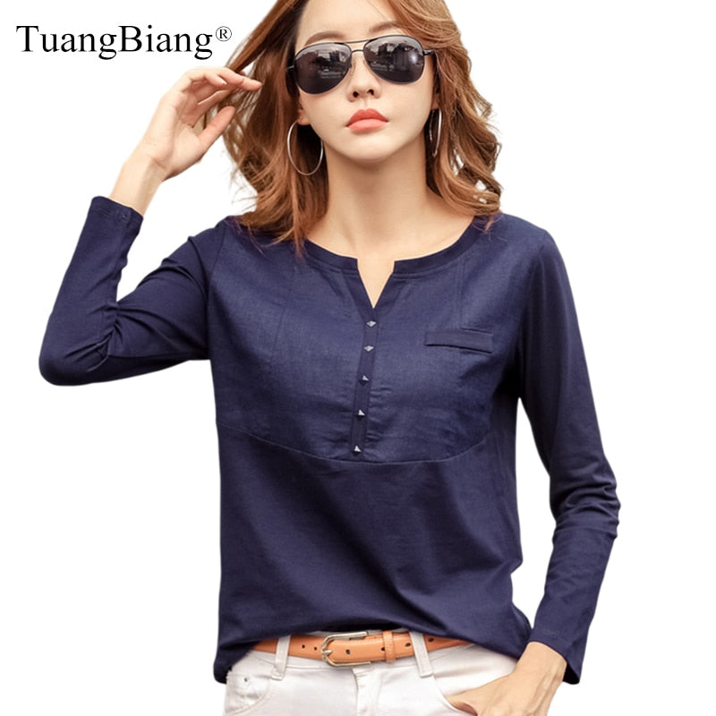 TuangBiang 2022 primavera mujer Slub algodón cuello en V manga larga Camiseta mujer botones de gemas azul marino Tops moda costura camiseta