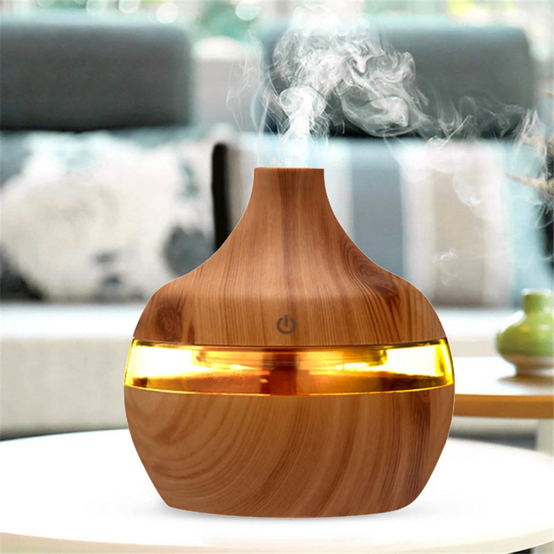 300 ml Auto Luftbefeuchter Aroma Ätherisches Öl Diffusor Ultraschall Holzmaserung Luftbefeuchter USB Mini Nebelhersteller 7 LED Licht Auto Zuhause