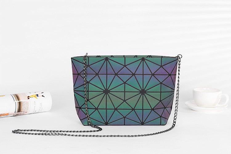 Marcas Aliwood, bolsos geométricos luminosos para mujer, bolsos de hombro con cadena, bolsos de mano, estuches de viaje, bolsos de mensajero holográficos para mujer