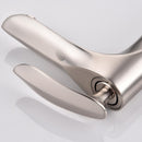 Grifos de lavabo, grifo de baño blanco con oro, grifo mezclador de agua fría y caliente, grifo mezclador de lavabo de latón con acabado cromado, grifos de agua para lavabo B581