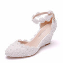 Crystal Queen Wedges Heel Mujer Zapatos de boda Novia White Lace UP Sweet Bridesmaid Bombas nupciales Plataforma