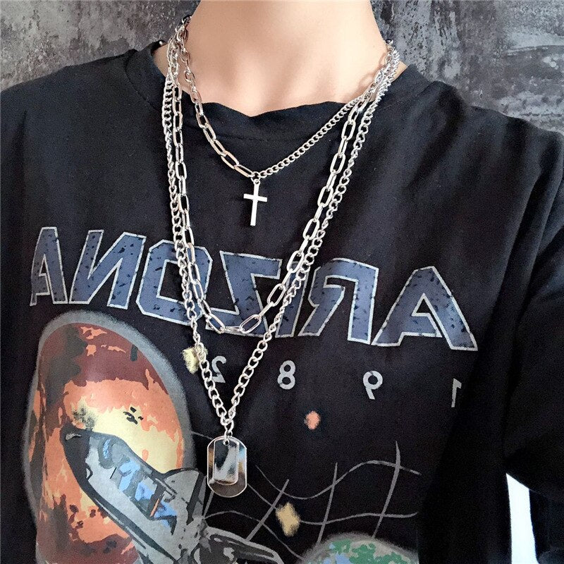 KMVEXO Mehrschichtige Punkketten Kreuz Halskette Paar Mode Straße Hip Hop Geometrische Metall Anhänger Halsketten für Frauen