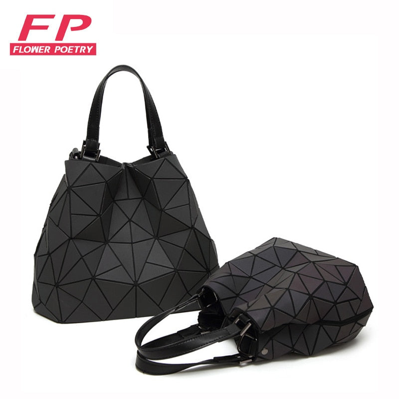 2022 Women Laser Geometry Bag Sequins Mirror Saser Plaid Folding Shoulder Bags Luminous Handbag Diamond Casual Tote Bucket Bag