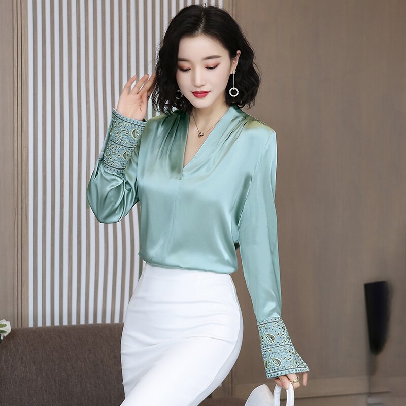 Korean Silk Women Shirts Women Satin Blouse Shirt Elegant Woman Long Sleeve Embroidery Blouses Green Womens Tops and Blouses
