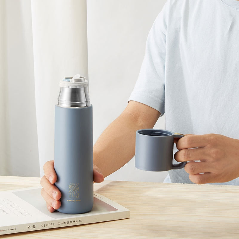 500 ml Luxus-Thermos-Wärmflasche Einfaches Design Isolierflasche 304 Edelstahlbecher mit Deckel Tasse Reisekaffeetasse