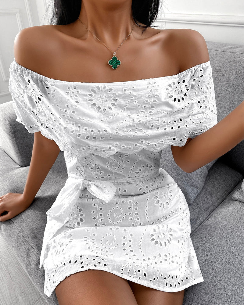 2022 Summer Solid Off Shoulder Broderie Lace Mini White Mini Dress Skinny Bodycon With Sashes Sexy