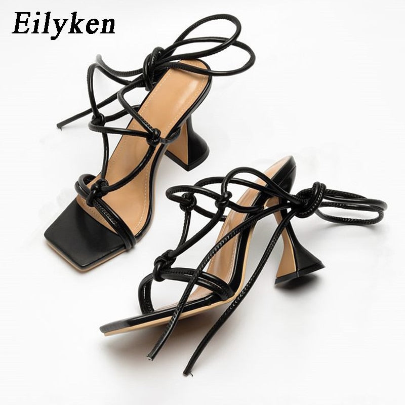 Eilyken 2022, verano, banda estrecha, correa en el tobillo, tacones altos para mujer, sandalias de tiras, cabeza cuadrada, zapatos de mujer de estilo extraño para mujer