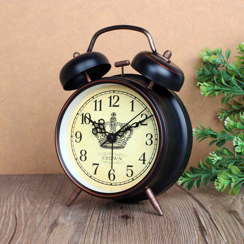 Vintage Night Light Alarm Clock European Retro Metal Alarm Clock Bedside Mute Needle Table Clock Gets Bed Ringing Bell