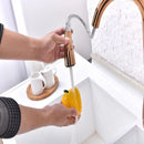 Grifo mezclador de cocina de oro rosa Chaowalmai, grifo mezclador de agua para fregadero de cocina extraíble montado en cubierta fría y caliente