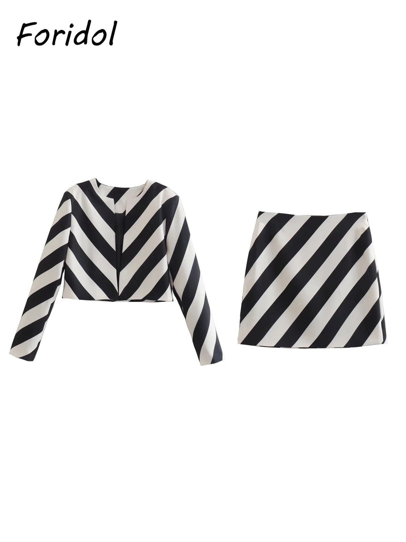 Office Lady Striped Print White Black Elegant Mini Skirt Suits Slim Crop Top Femme Clothing Sets Spring Fashion Retro Suit
