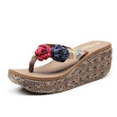 Sandalias de tacón alto de 7 CM para mujer, zapatillas antideslizantes para exteriores, zapatos de playa de verano, chanclas florales para mujer, sandalias bohemias con cuentas para mujer