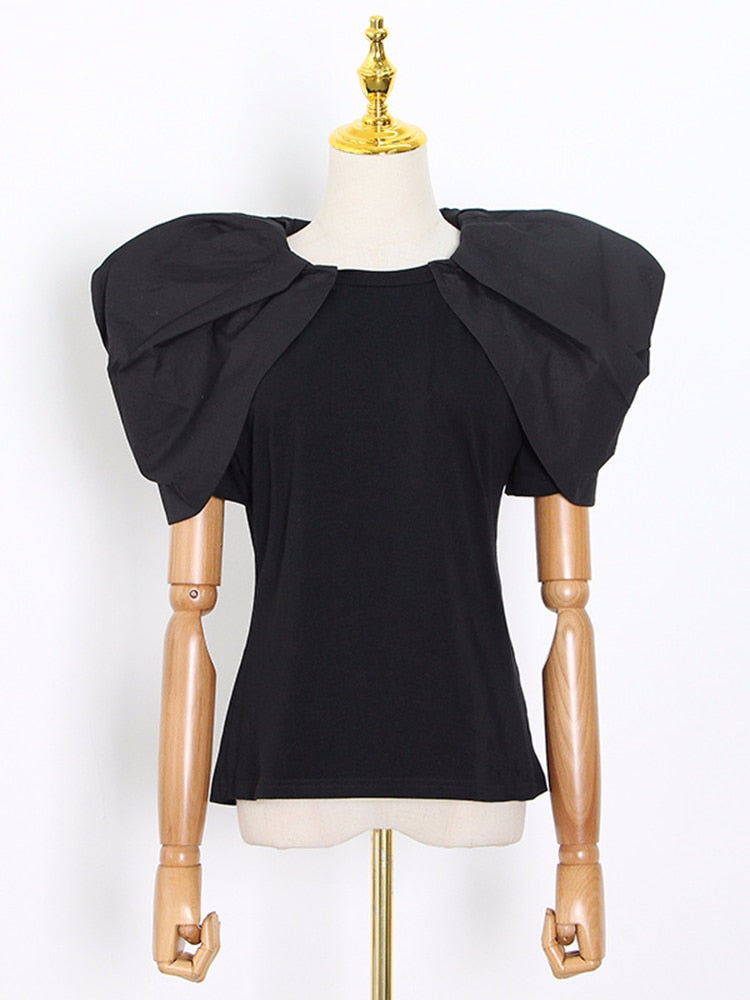 TWOTWINSTYLE Schwarzes schickes T-Shirt für Frauen mit O-Ausschnitt, Puff, Kurzarm, schlank, gerüscht, beiläufige T-Shirts, weibliche Mode, neuer Stil, Sommer