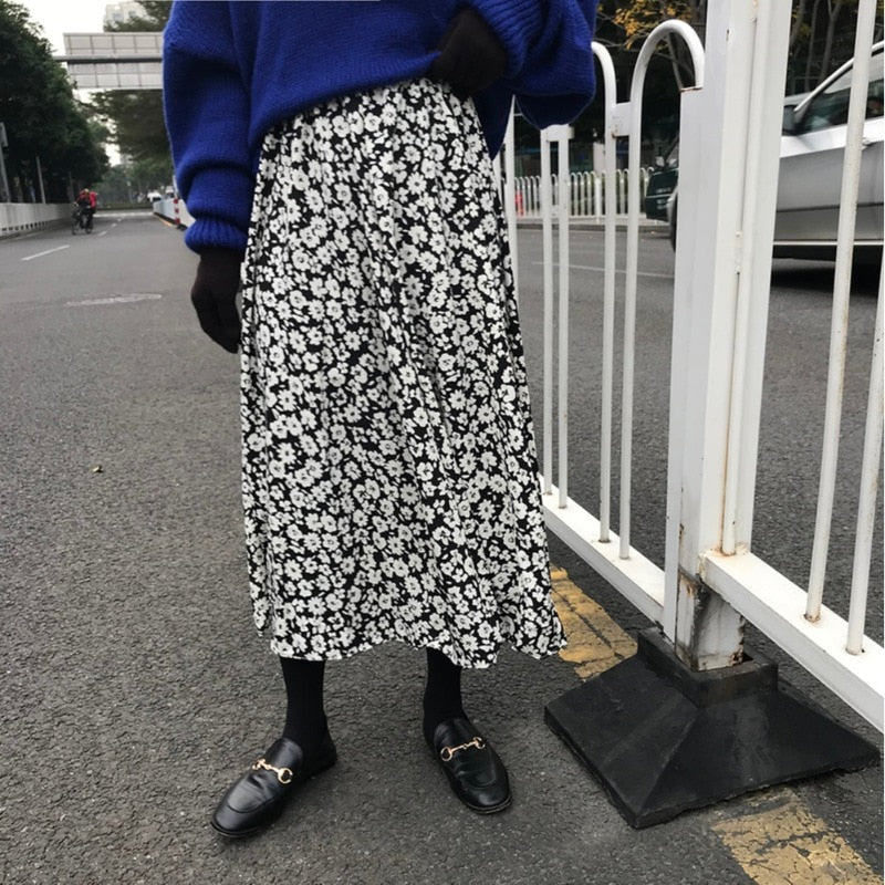 2023 Spring Vintage Floral Print Ruffle Pleated Long Skirts Women Korean Skirt Streetwear Drawstring Elastic Waist Midi Skirt