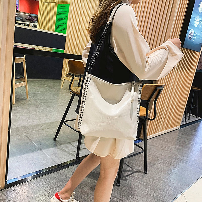 Casual Rivet Shoulder Bag Female Famous Brand Chain Crossbody Bags for Women Leather Handbags Large Capacity Tote Bag Sac A Main