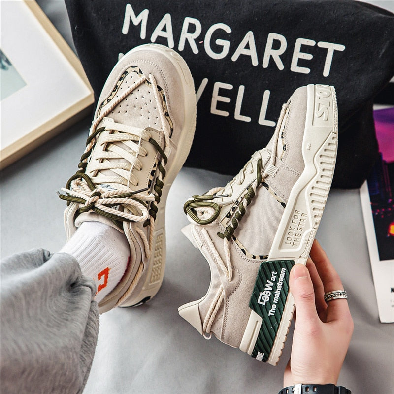 Men's Shoes Lightweight Breathable Casual Sports Shoes Men's Trend Versatile Flat Bottom Shoes Thick Sole White Shoes for Men