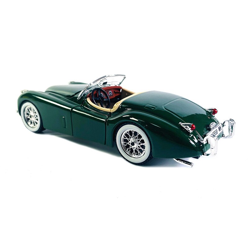 Bburago 1:24 1951 Jaguar XK 120 Roadster alloy racing car Alloy Luxury Vehicle Diecast Pull Back Cars Model Toy Collection Gift