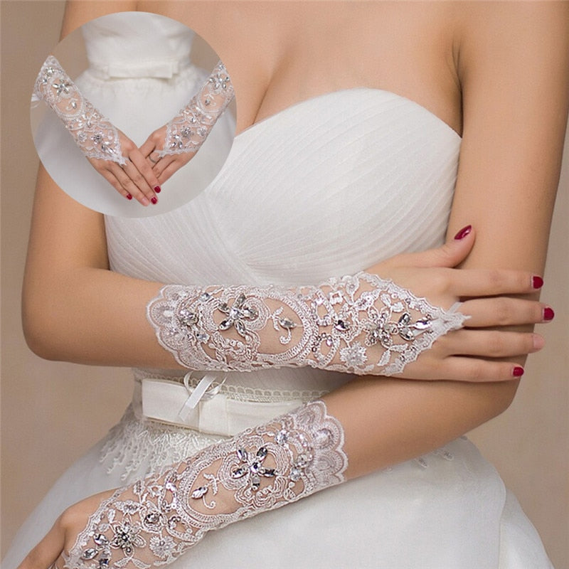 1 par de 2 estilos de guantes de novia blancos/rojos/Beige, elegante párrafo corto, guante de encaje blanco con diamantes de imitación, hermosos accesorios de boda
