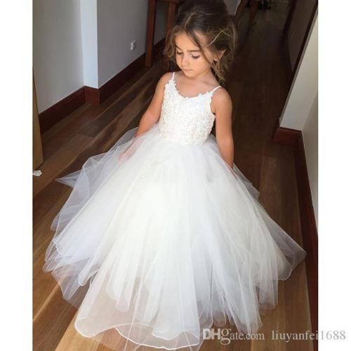 New First Communion Dresses for Girls Champagne O-neck Sleeveless Ball Gown Lace Appliques Flower Girl Dresses for Weddings