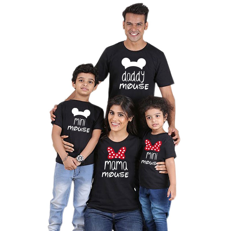 Family Look Shirt Mommy and Me Clothes Cotton T-shirt dad baby girl Tops Father Mother Daughter Son matching family outfits look