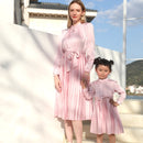 Vestidos Macthing de primavera para madre e hija, conjunto familiar de lentejuelas para mamá, bebé, mamá y yo, ropa de manga larga con cuello en V, vestido para mujeres y niñas