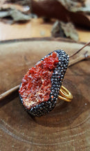 Brazalete de mujer chapado en oro de 22 quilates con piedra de vanadinita y piedra natural Dr Stone WHSR15