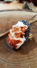 Brazalete de mujer chapado en oro de 22 quilates con piedra de vanadinita y piedra natural Dr Stone WHSR14