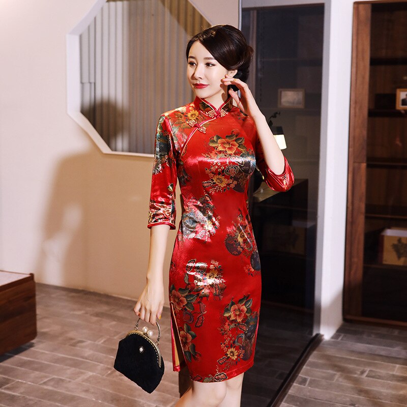2021 Neue Frauen Kleid Vintage Velours Chinesisch Traditionelles Kurzes Cheongsam Dreiviertel Ärmel Stehkragen Schlank Plus Größe Kleid